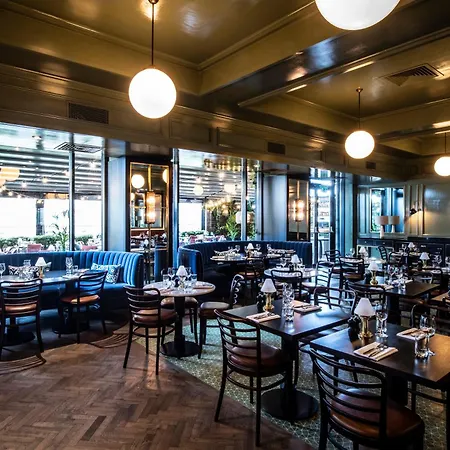 크로크 파크 호텔